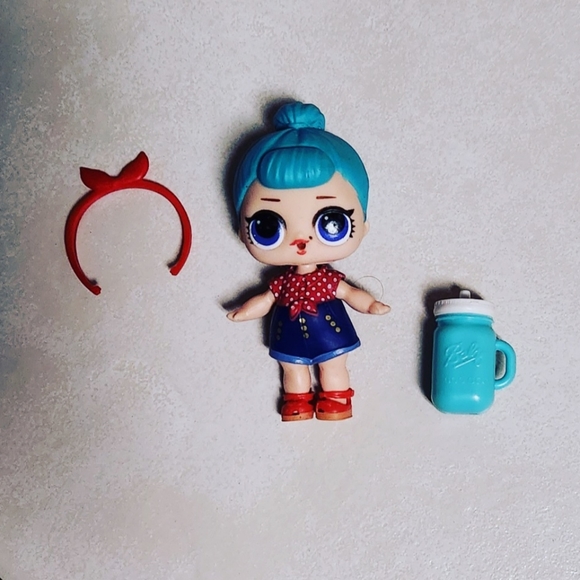 MGA LOL Surprise Dolls Series 2 Let's Be Friends B.B. Bop - Picture 2 of 3